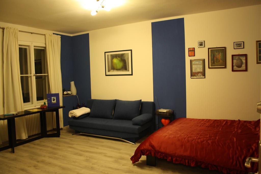 Apartments Villa Del Arte Norimberk Pokoj fotografie